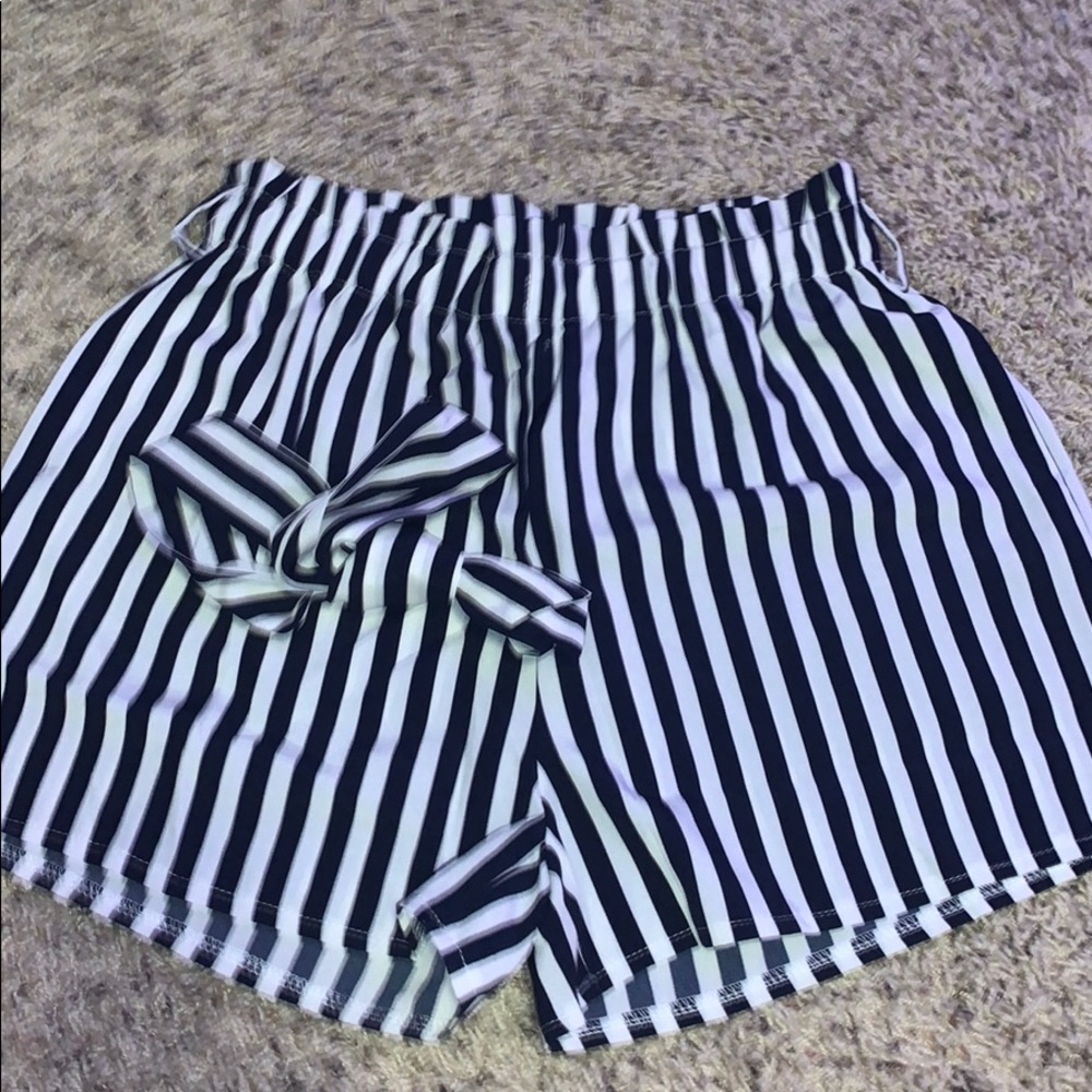 navy blue shorts